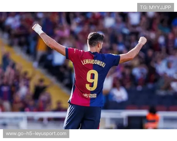 巴萨3分逼近皇马!莱万帽子戏法+天才少年建功,弗里克需解决一大隐患 巴萨3分逼近皇马!莱万帽子戏法+天才少年建功,弗里克需解决一大隐患